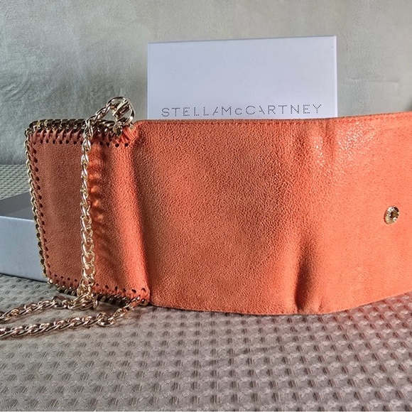 Stella McCartney Falabella Orange flap vegan wallet with Gold Chain - Picture 16 of 16
